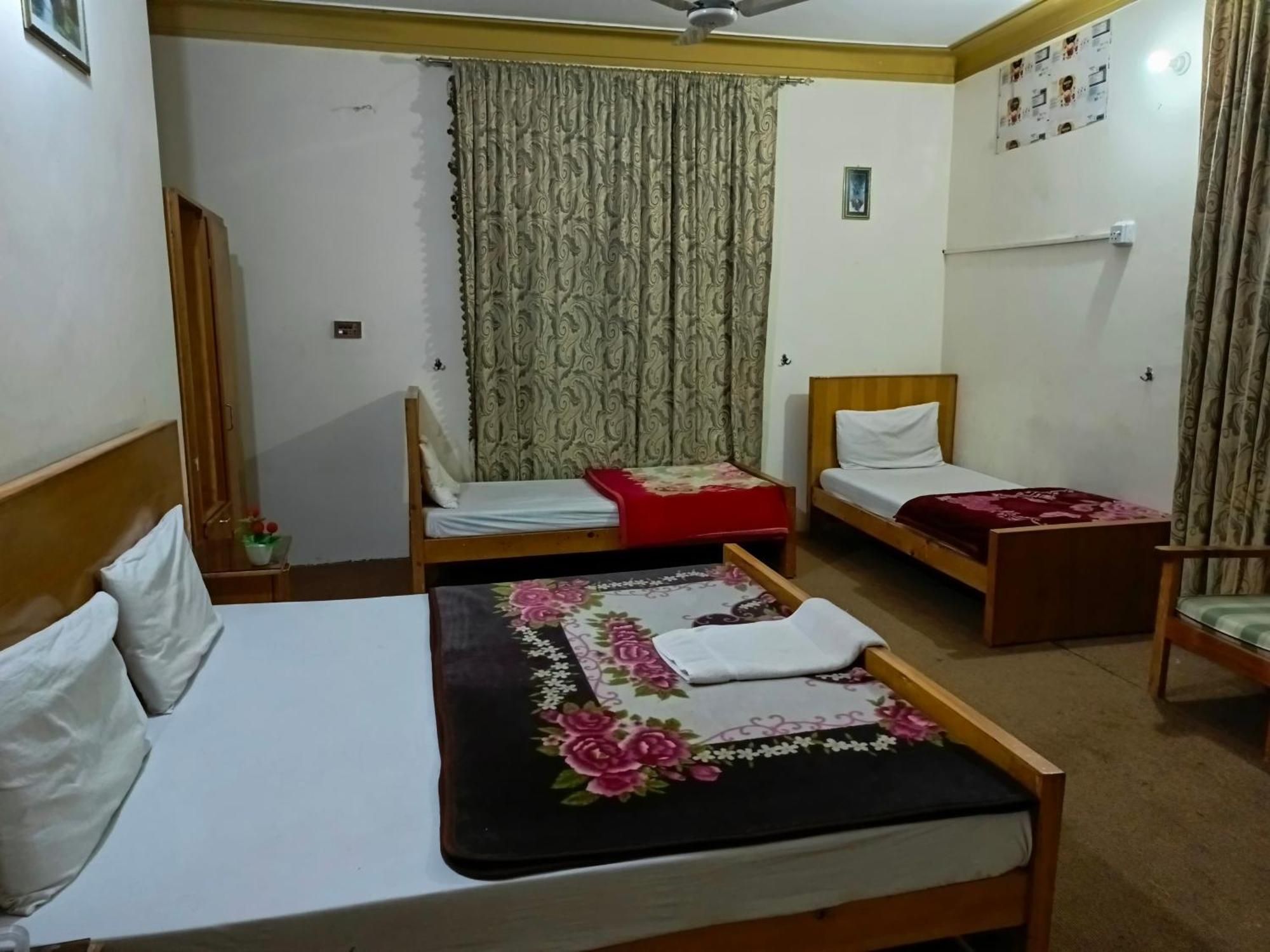 See Motel Muzaffarabad Kültér fotó