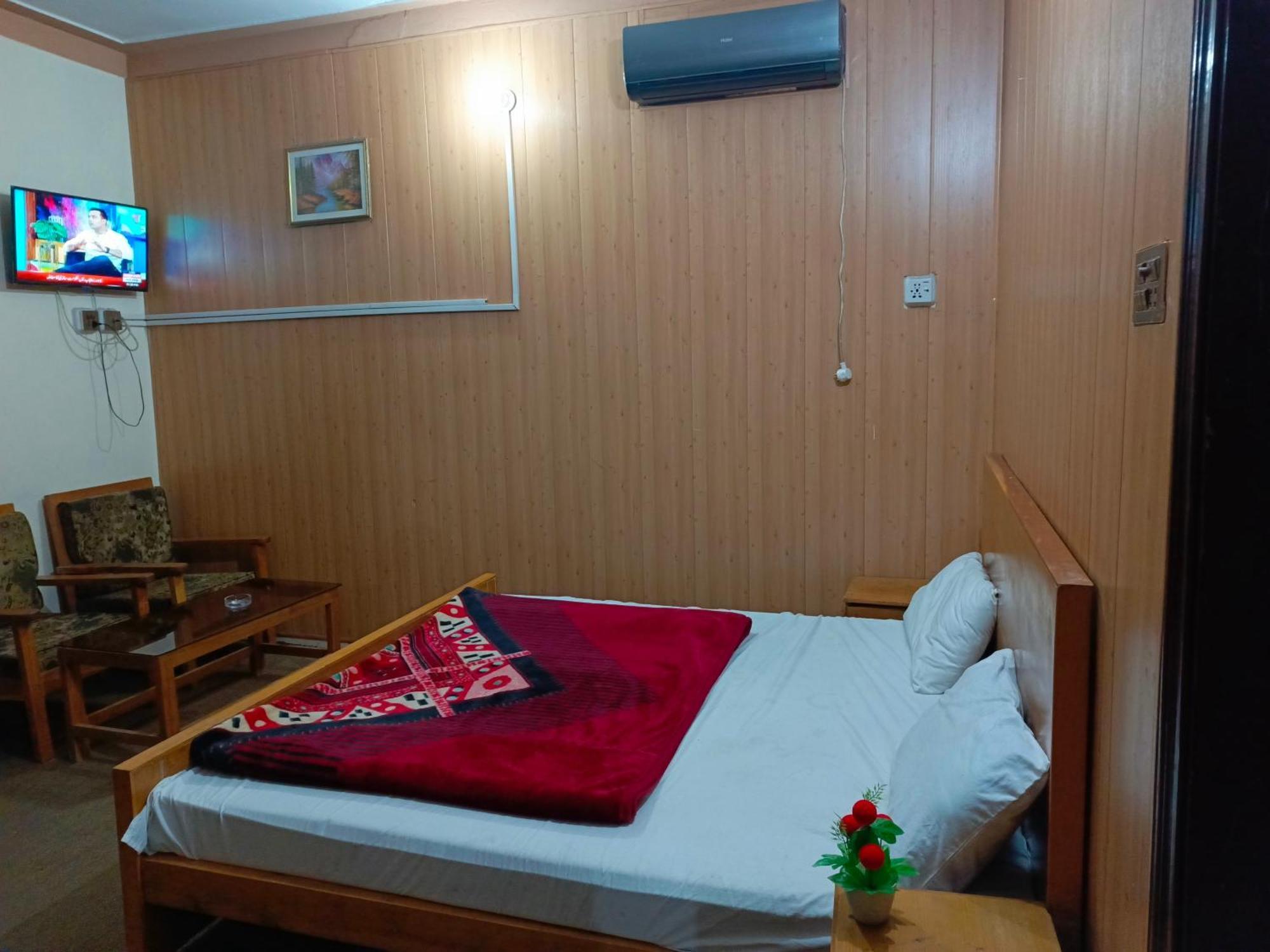 See Motel Muzaffarabad Kültér fotó